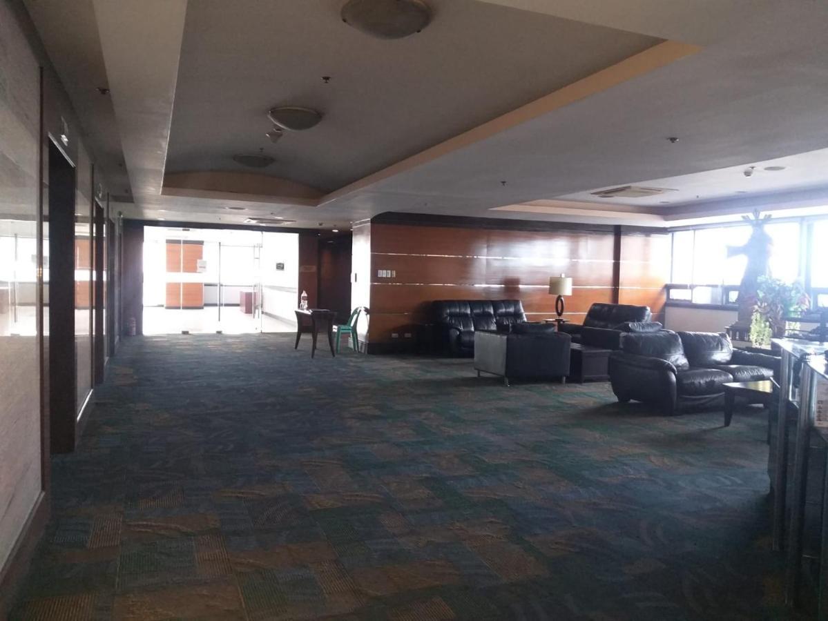 Usa Embassy Front Suite Pearl Of The Orient Manila Exterior photo